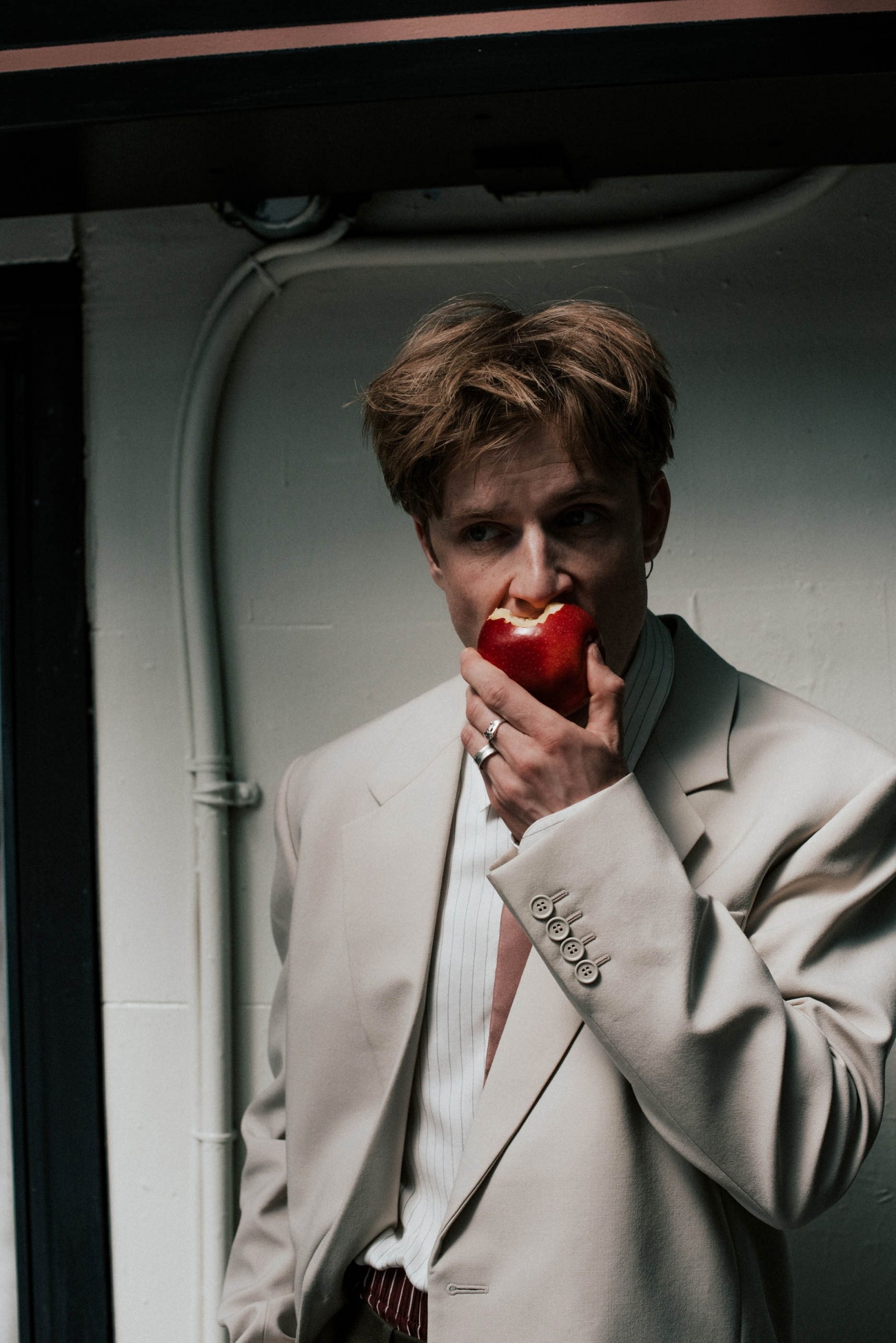 Louis Hofmann Web Sized 3