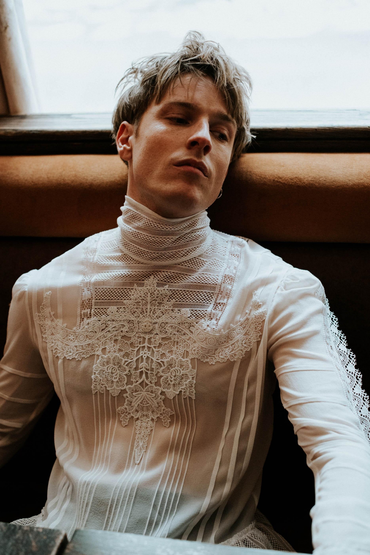 Louis Hofmann Web Sized 6