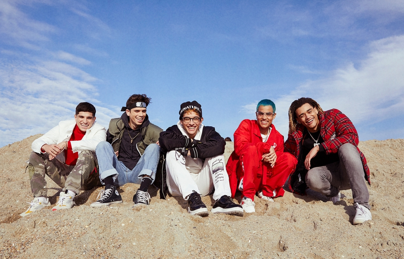 PRETTYMUCH Large Thumbnail