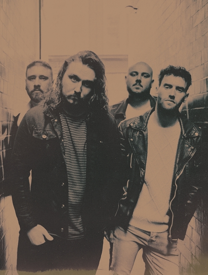 Web_Small_Mallory Knox