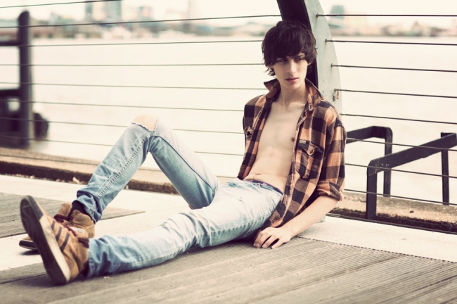 Levi News32