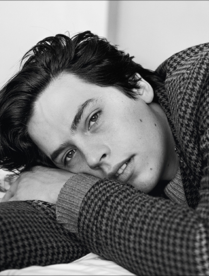 Cole_Sprouse_13_Small_Thumbnail